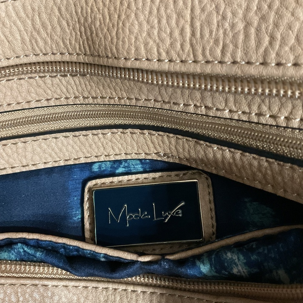 Mode Lux Elegant Tan Leather Shoulder Bag - Picture 3 of 7
